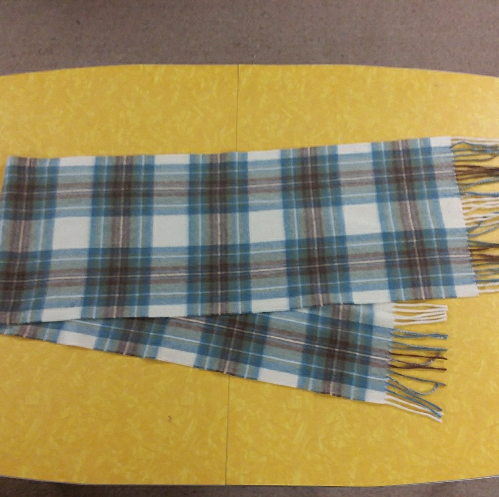 NWT Lochmere CASHMERE  Scarf